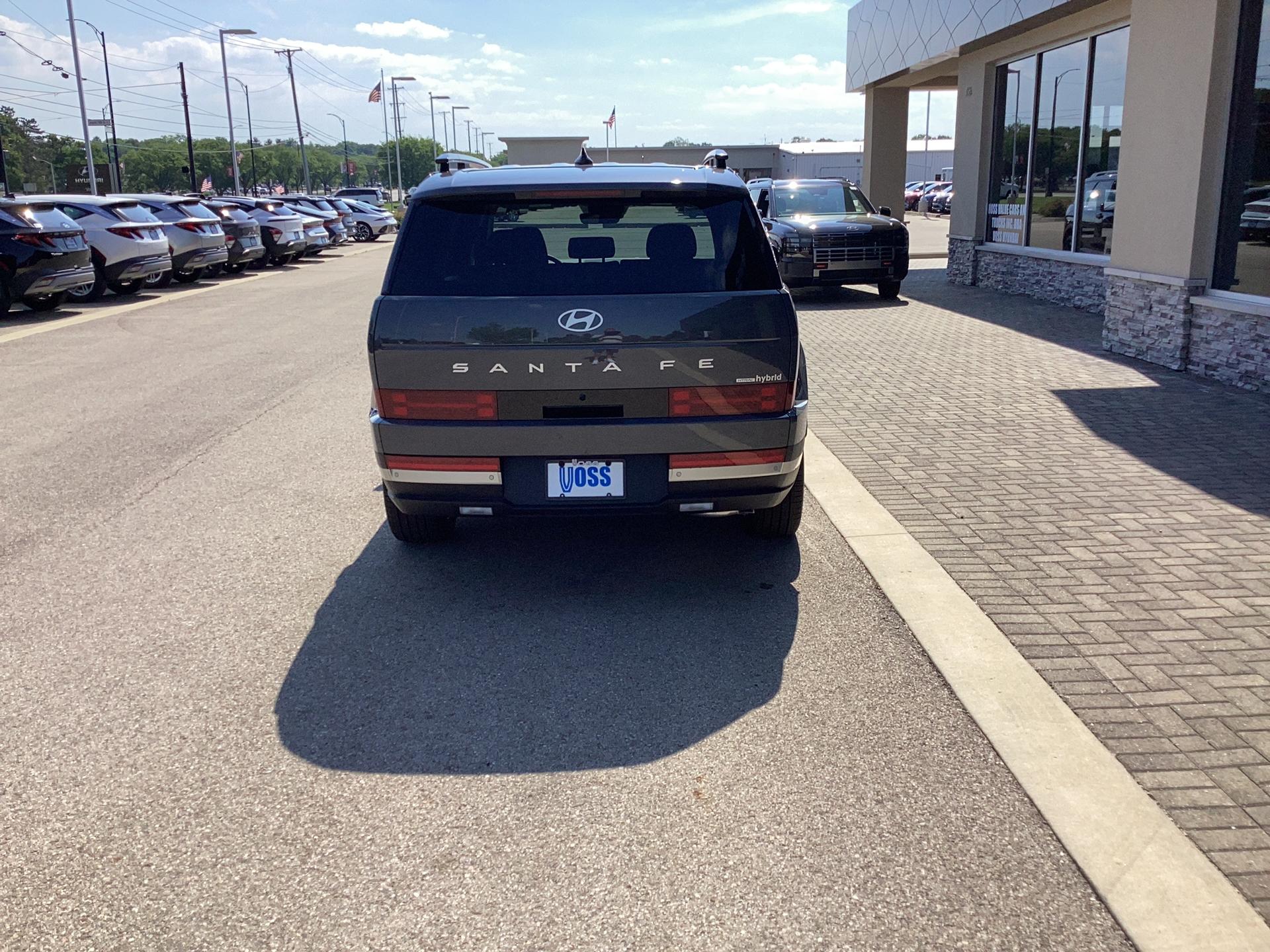 2026 Hyundai Santa Fe Hybrid Limited, photo 8 of 12