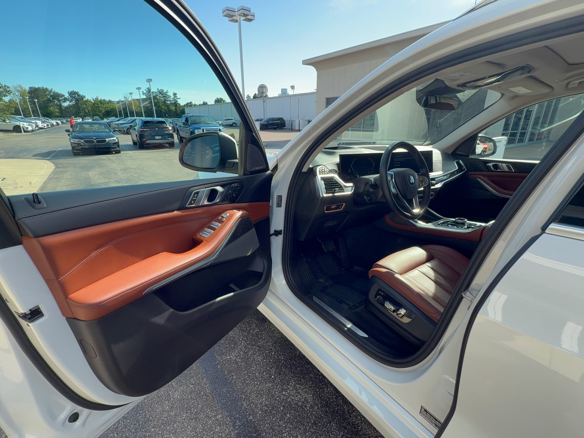 2023 BMW X7 xDrive40i, photo 10 of 12