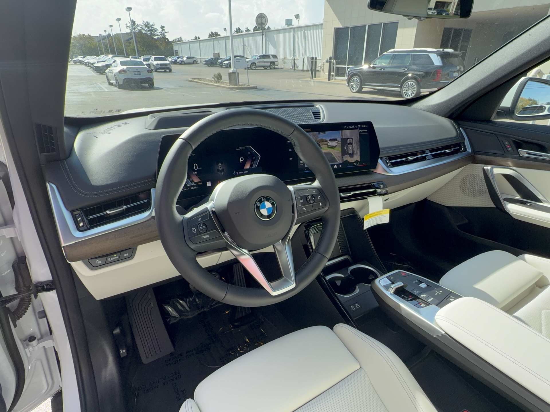 2027 BMW X1 xDrive28i, photo 11 of 12