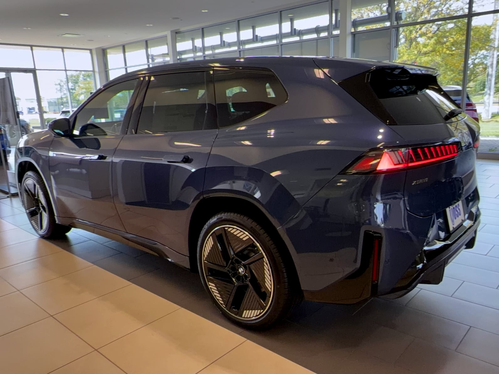 2027 BMW iX3 50 xDrive, photo 7 of 12