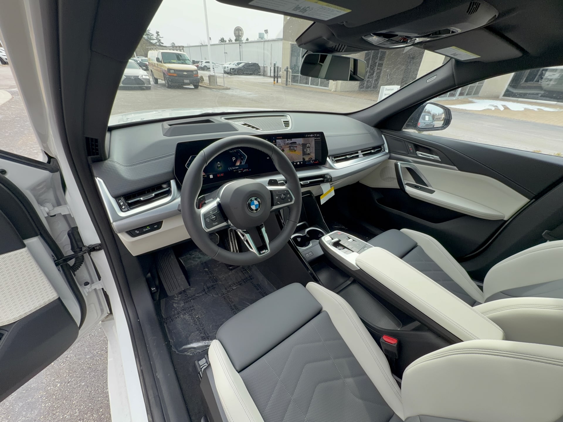 2026 BMW X2 28i - Photo 8