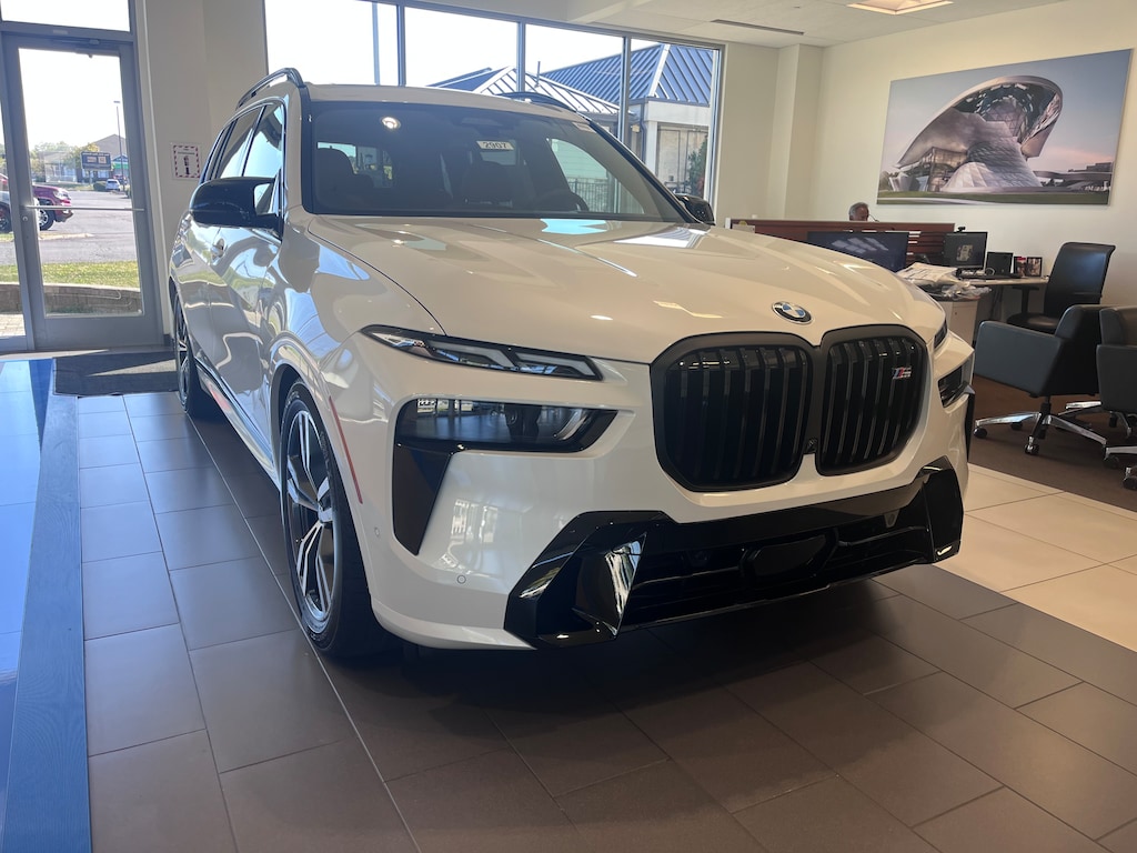 New 2026 BMW X7 M60i M60i SUV