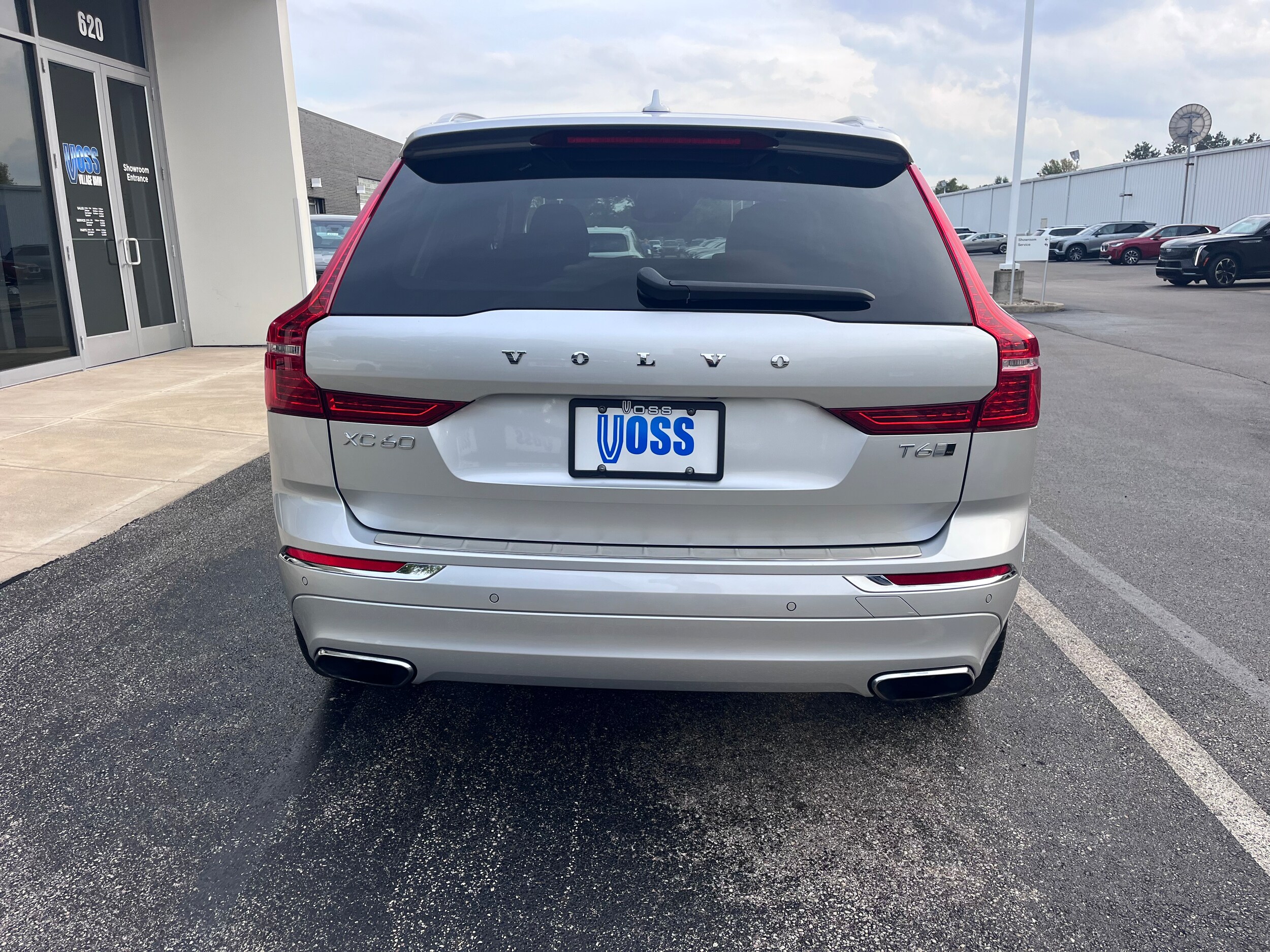 2020 Volvo XC60 T6 Inscription photo 3