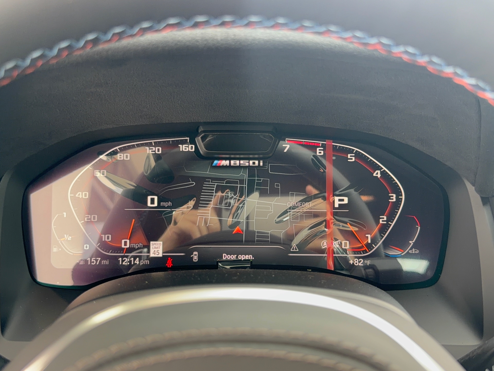 2026 BMW 8 Series M850i - Photo 17