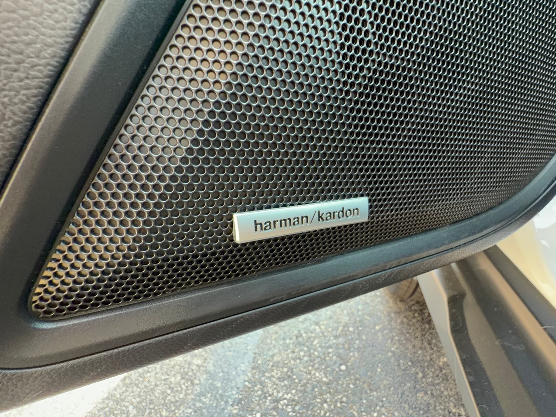 2025 Subaru Outback Touring XT, photo 10 of 12