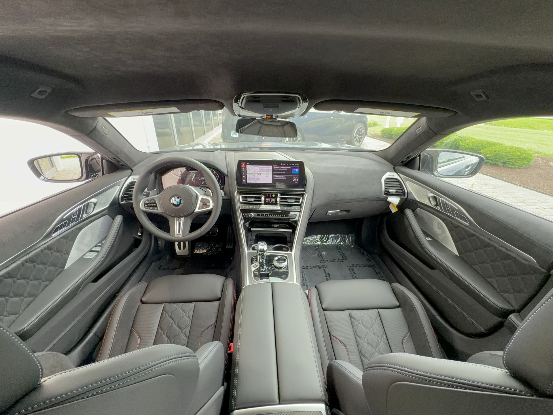 2026 BMW 8 Series M850i - Photo 15