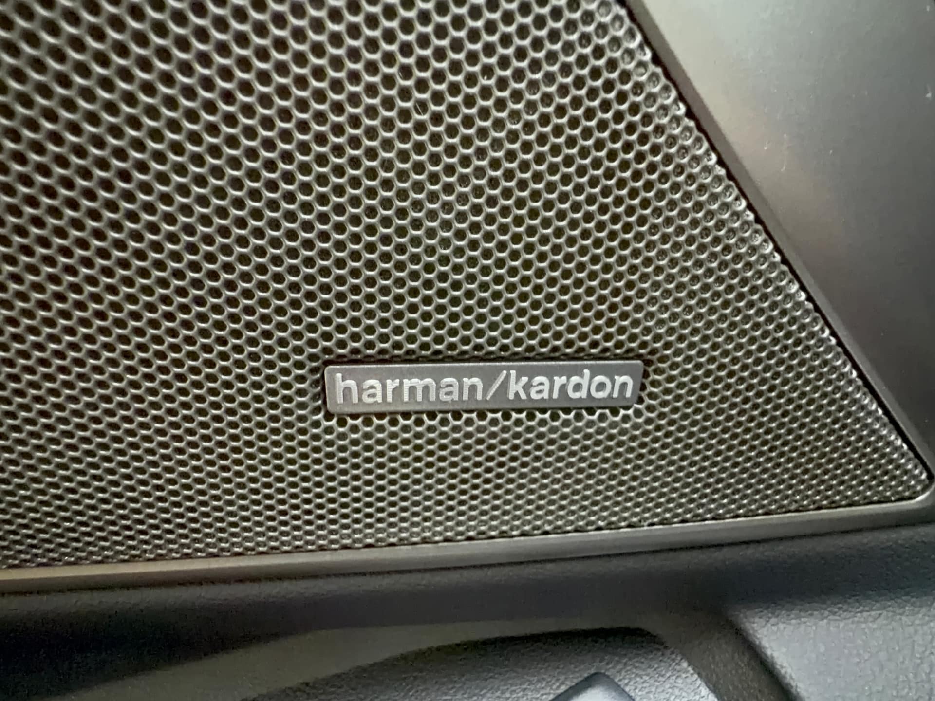 2026 BMW 330i NA xDrive xDrive NA, photo 10 of 12
