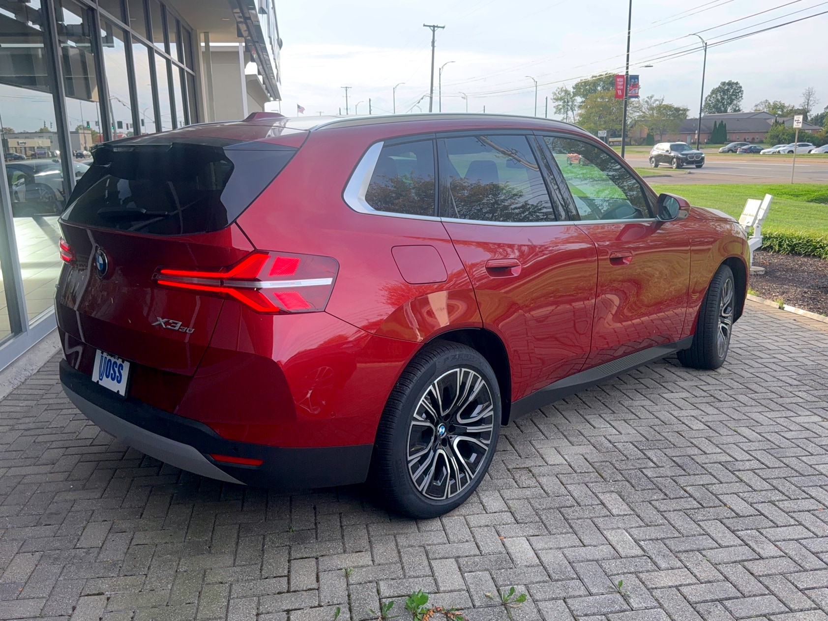 2026 BMW X3 30 xDrive, photo 2 of 12