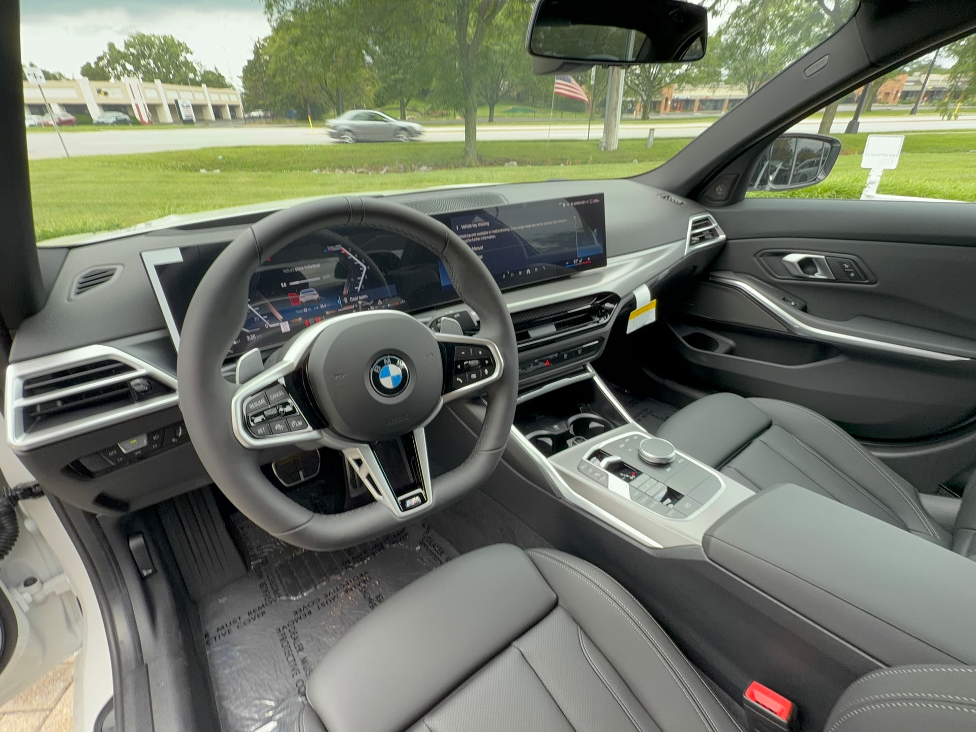 2026 BMW 330i xDrive, photo 11 of 12