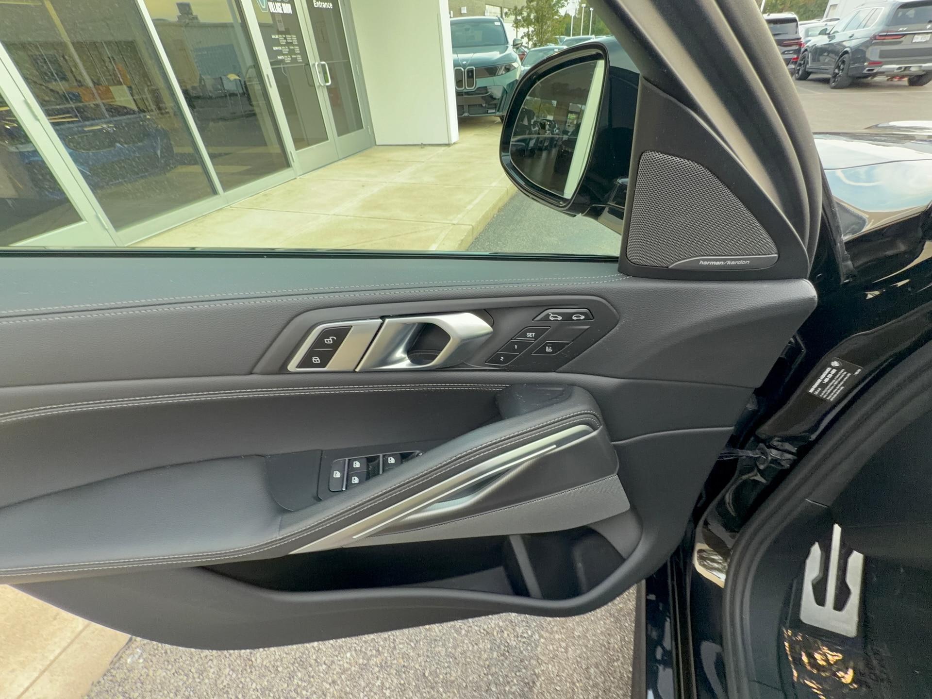 2022 BMW X6 xDrive40i, photo 9 of 12