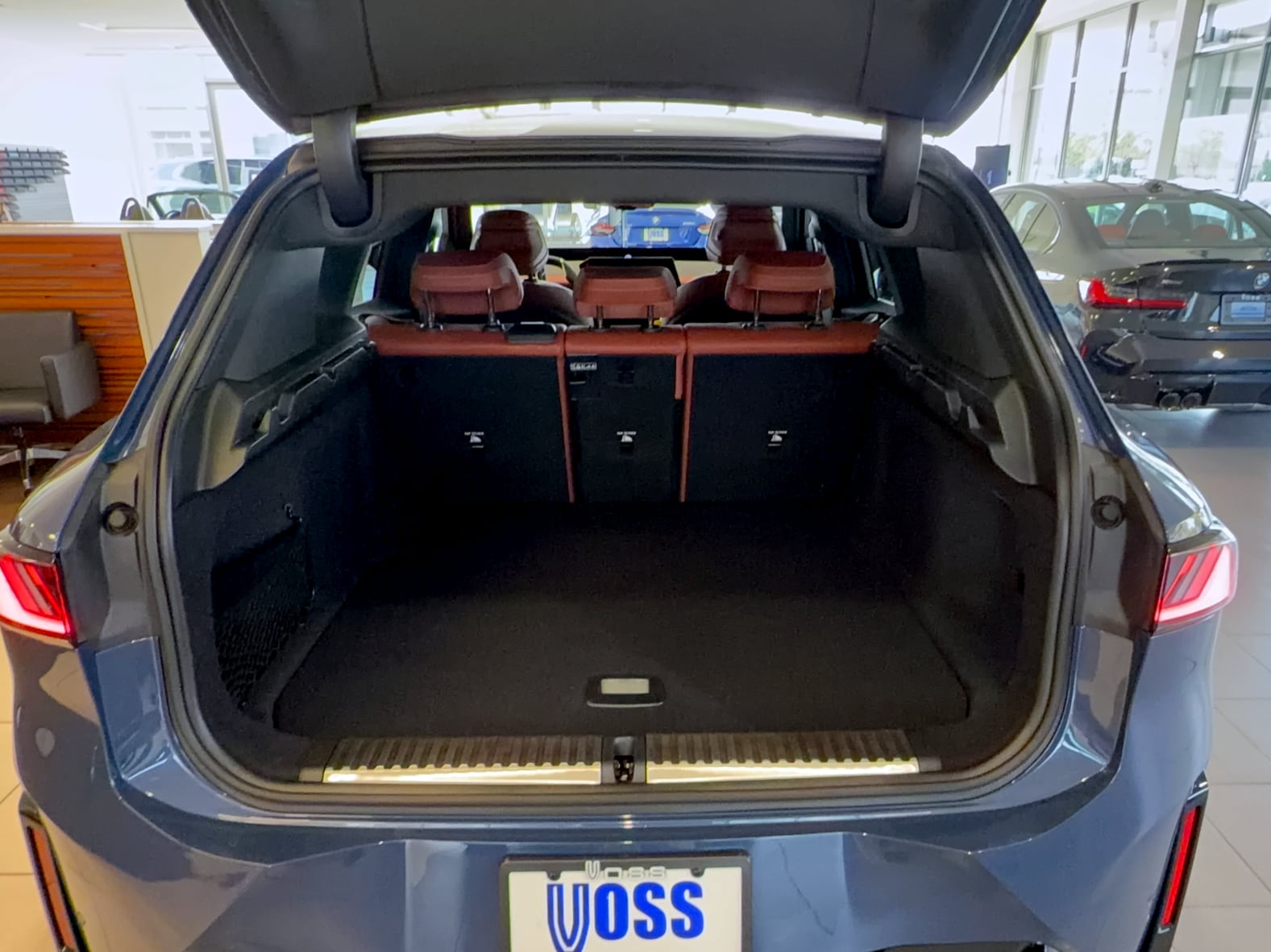 2027 BMW iX3 50 xDrive, photo 6 of 12