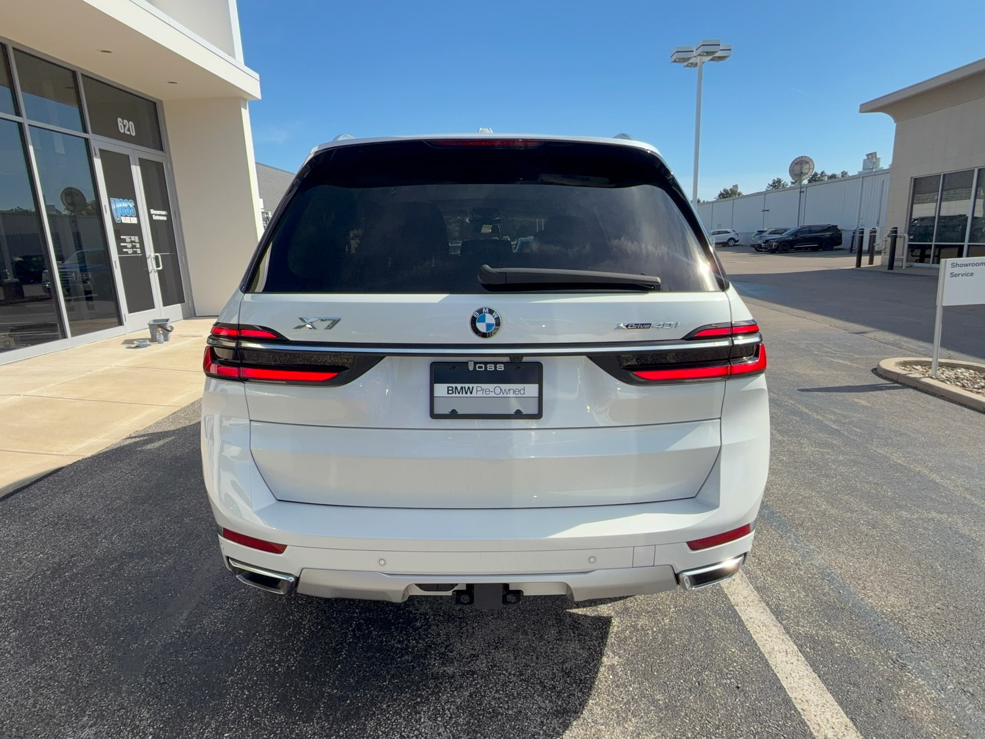 2023 BMW X7 xDrive40i, photo 3 of 12