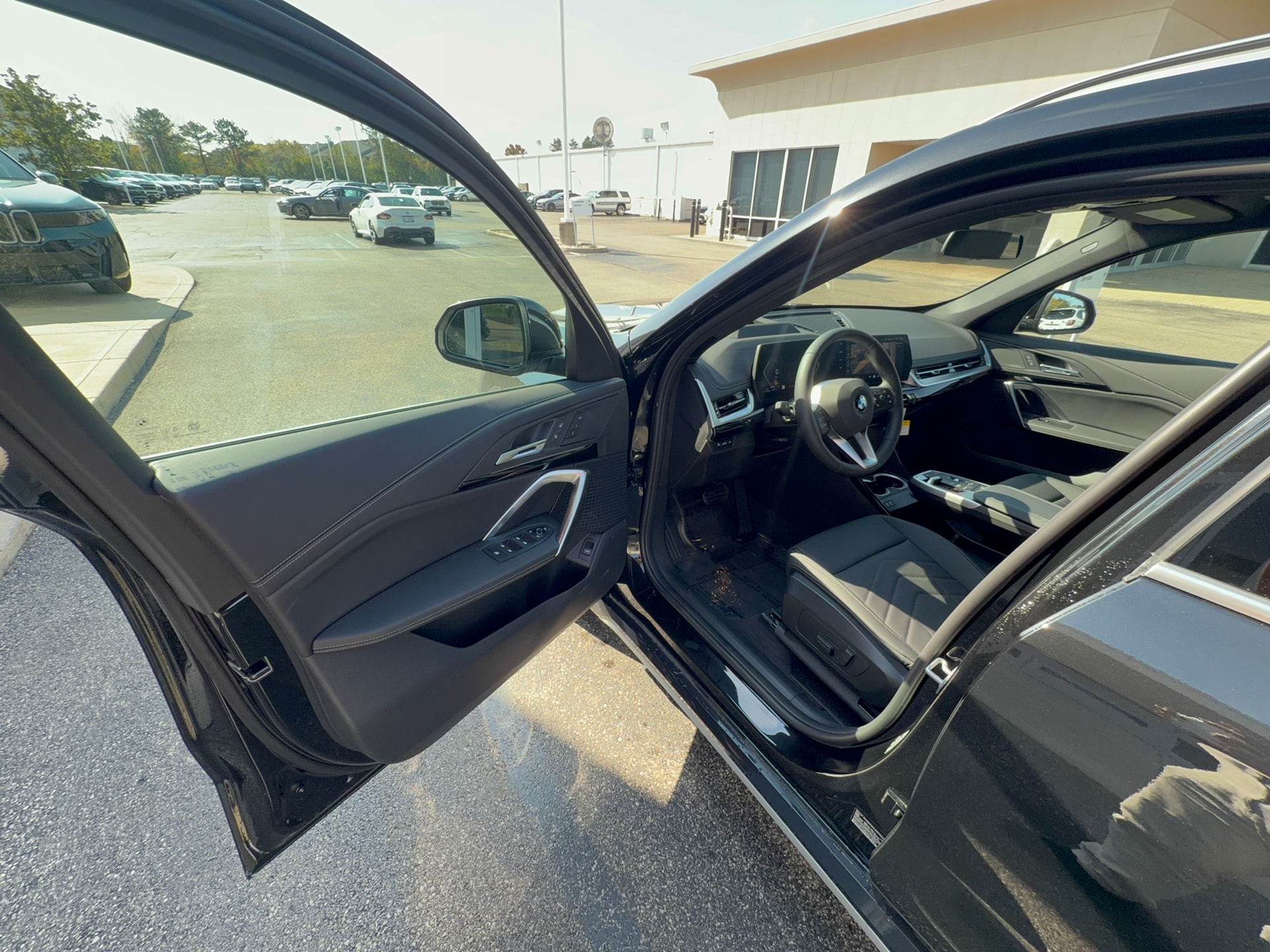 2027 BMW X1 xDrive28i, photo 8 of 12