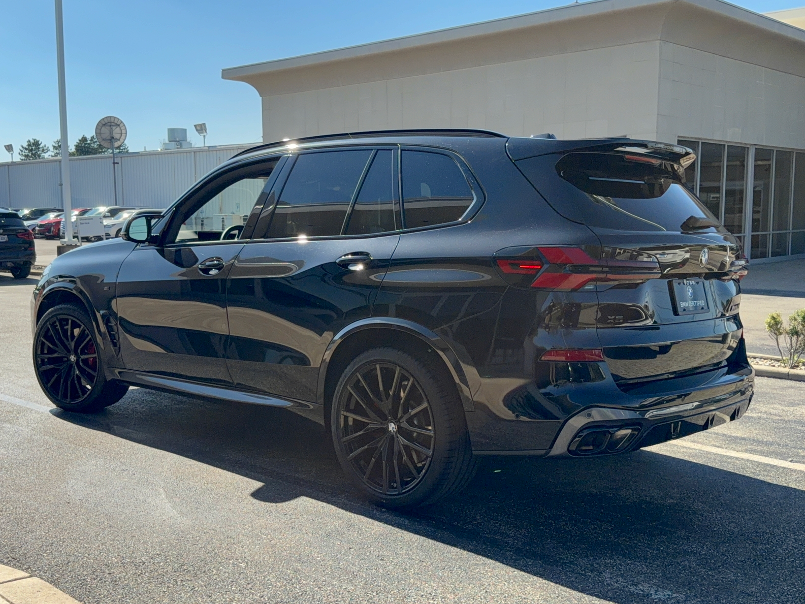 2025 BMW X5 M60i, photo 7 of 12