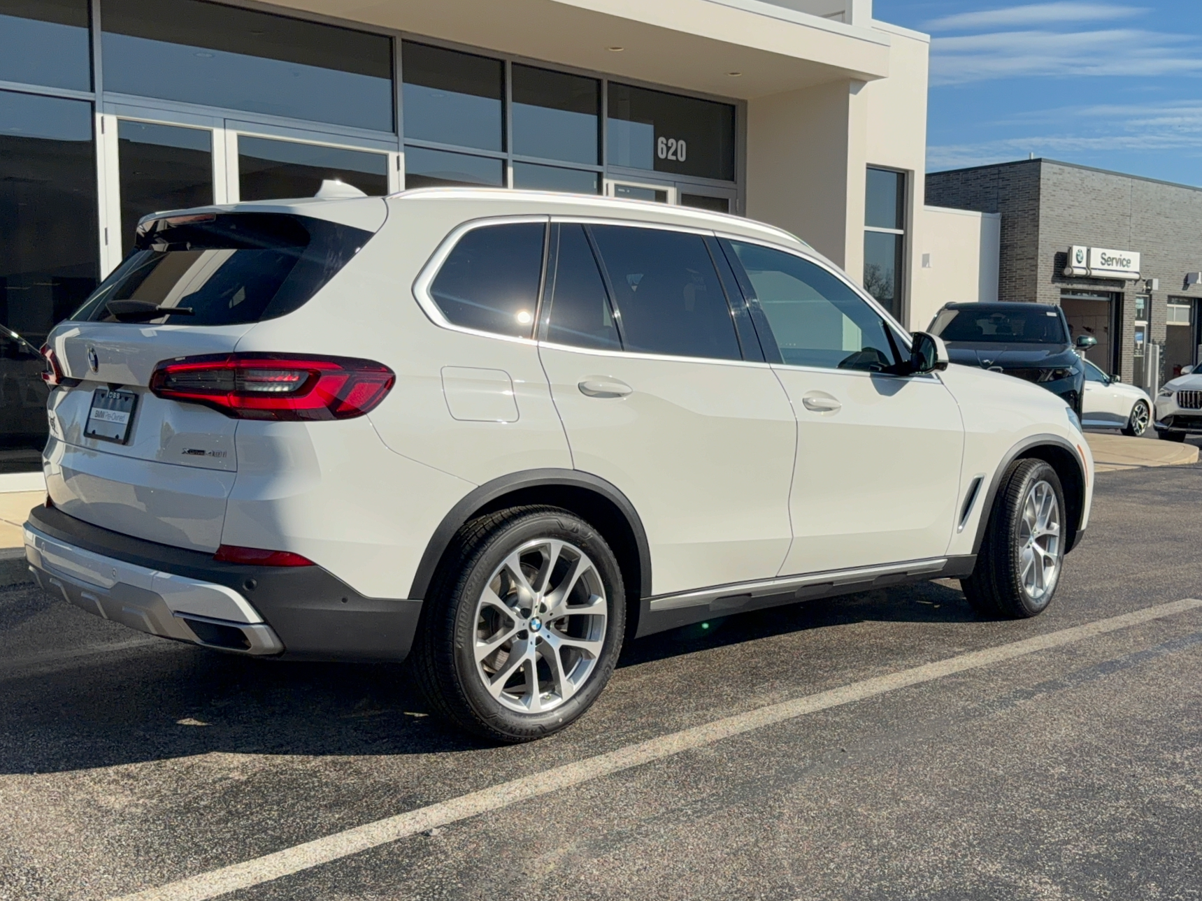 2022 BMW X5 xDrive40i, photo 2 of 12