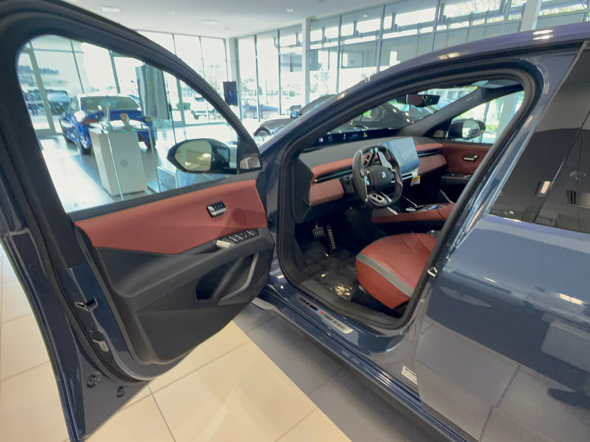 2027 BMW iX3 50 xDrive, photo 9 of 12