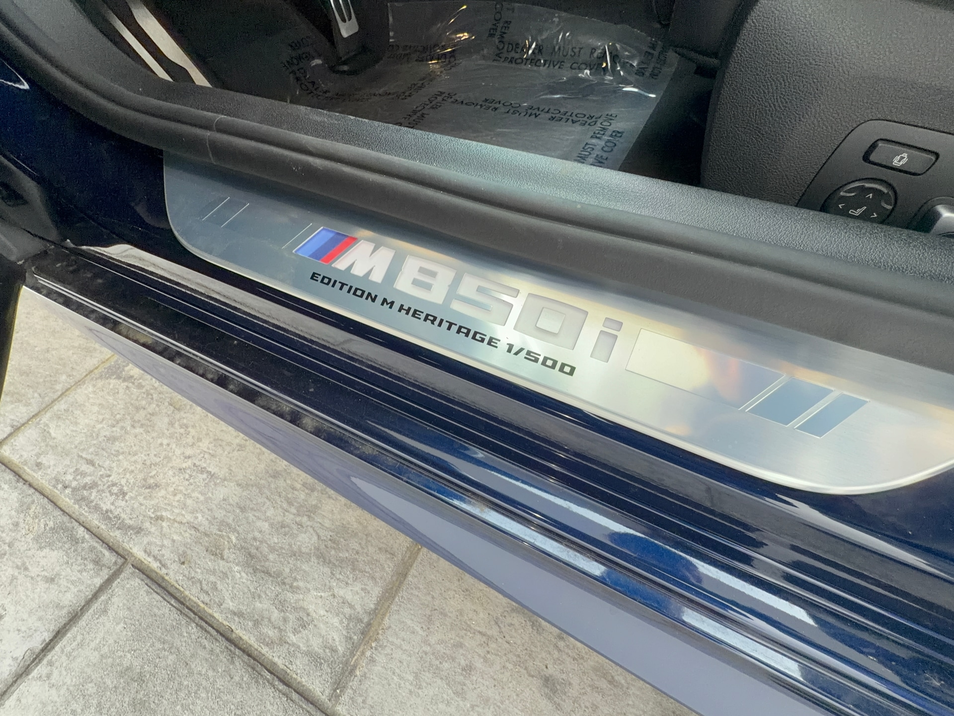 2026 BMW 8 Series M850i - Photo 10