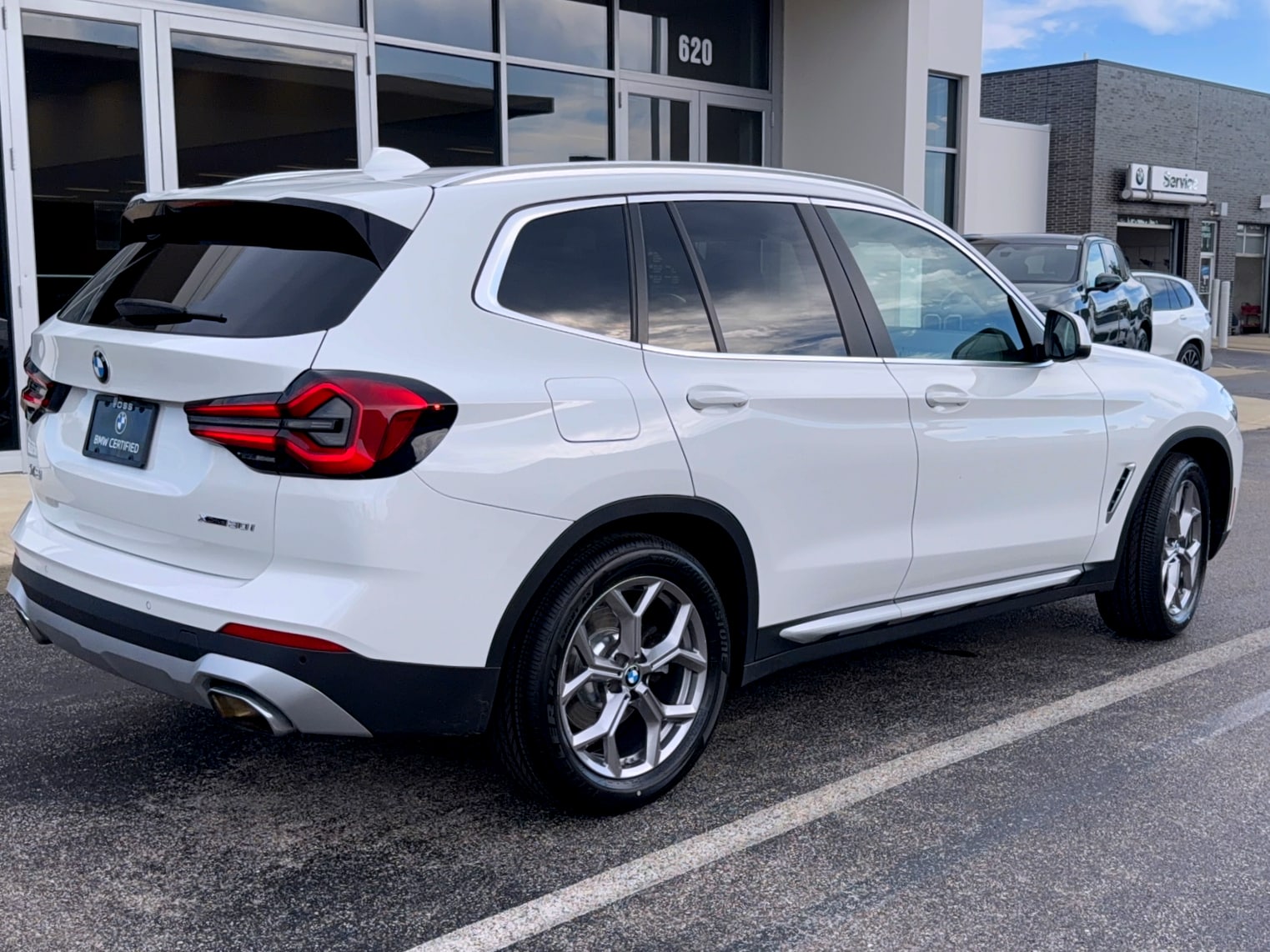 2023 BMW X3 xDrive30i, photo 2 of 12
