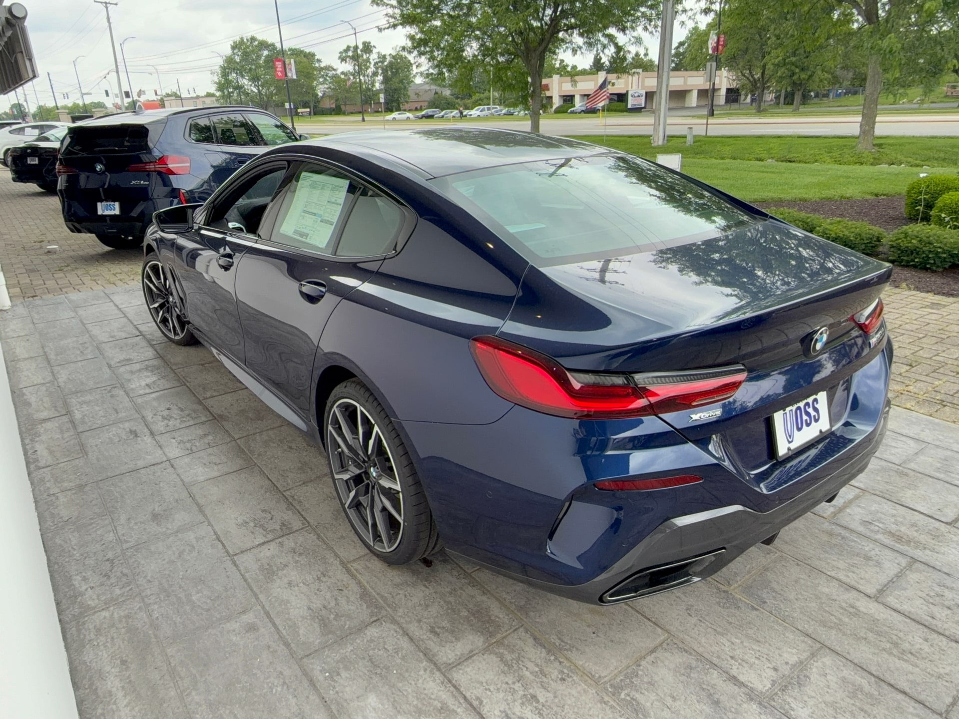 2026 BMW 8 Series M850i - Photo 6