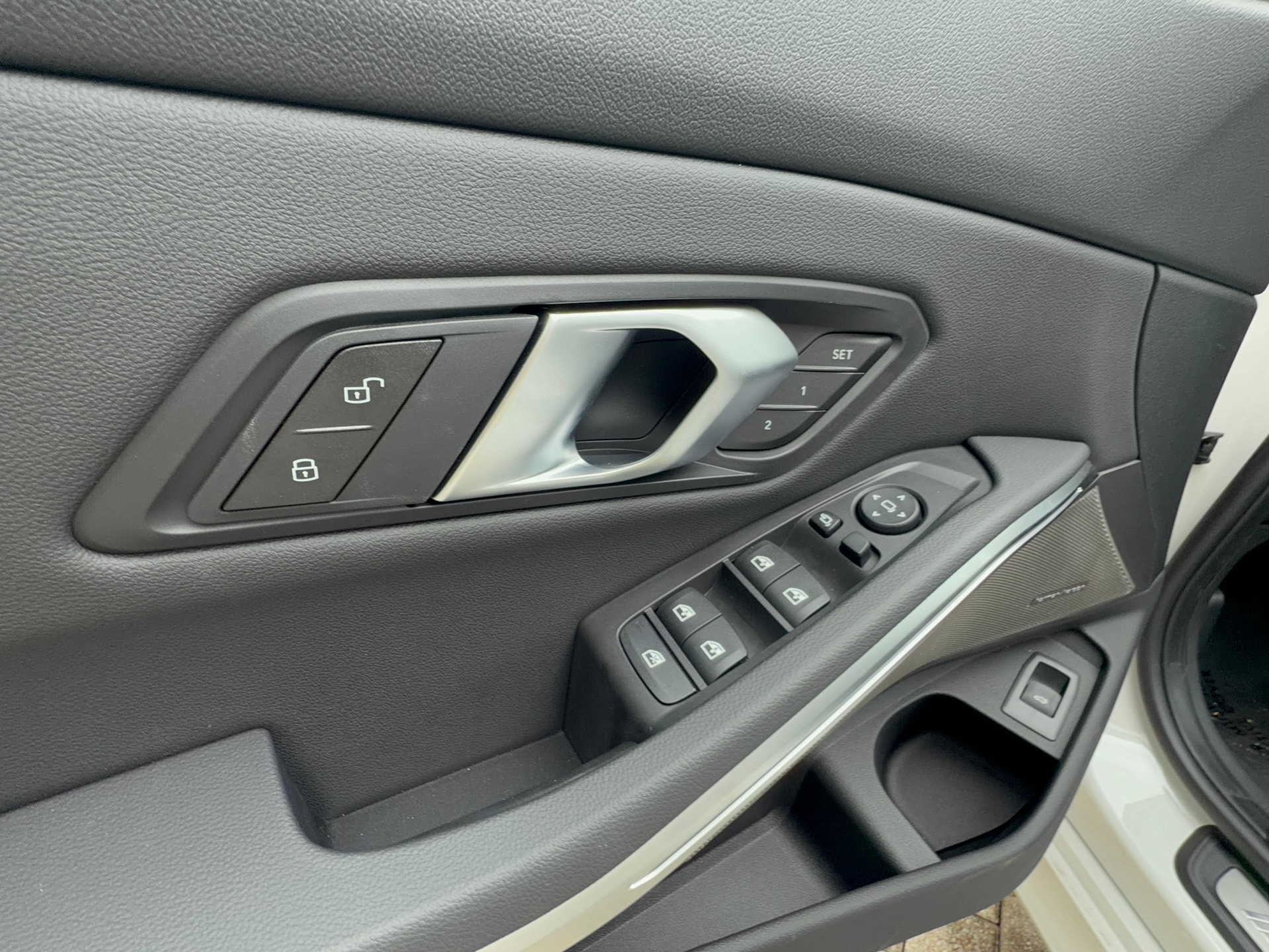 2026 BMW 330i xDrive, photo 8 of 12