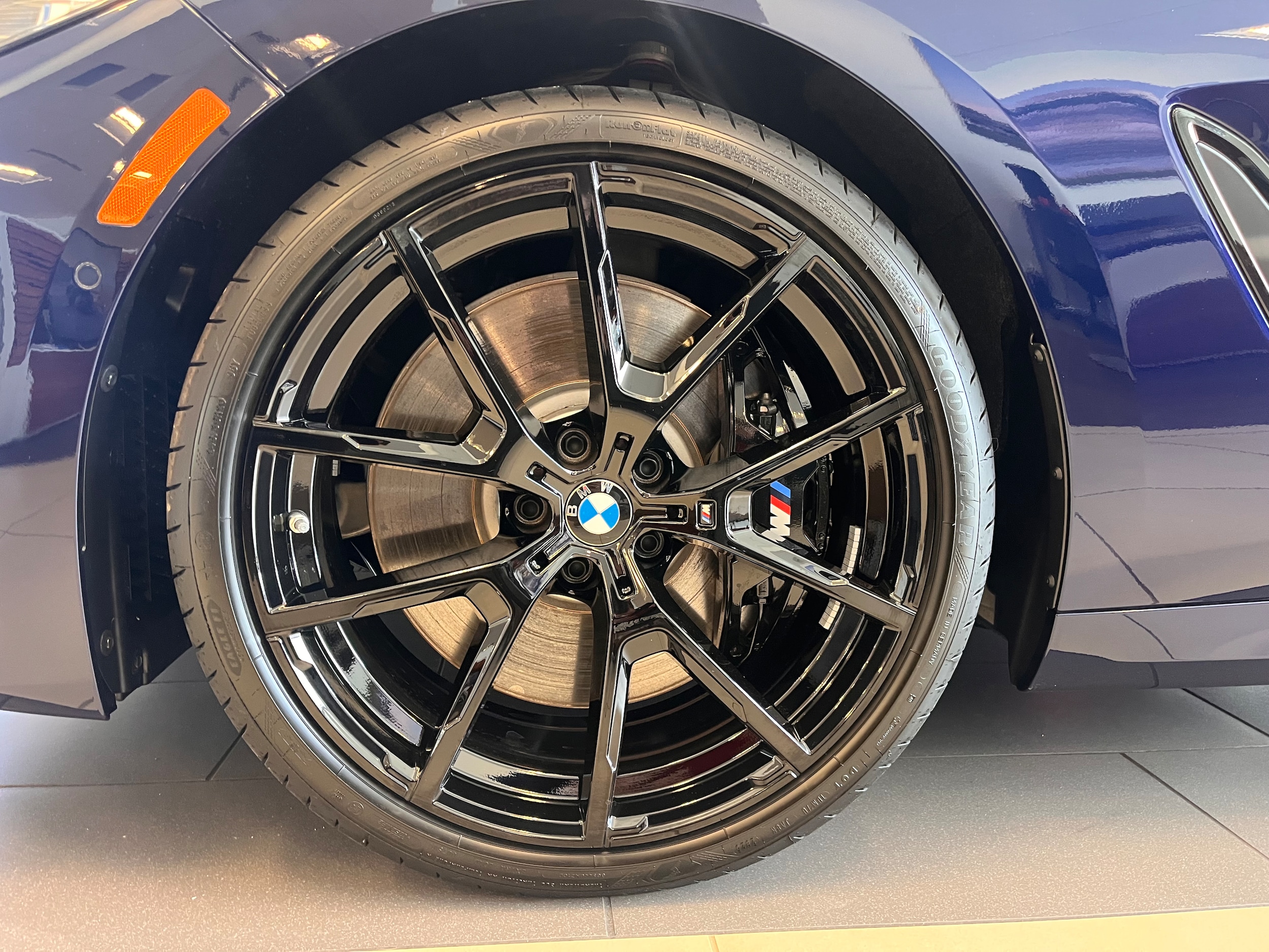 2026 BMW 8 Series 840i - Photo 9