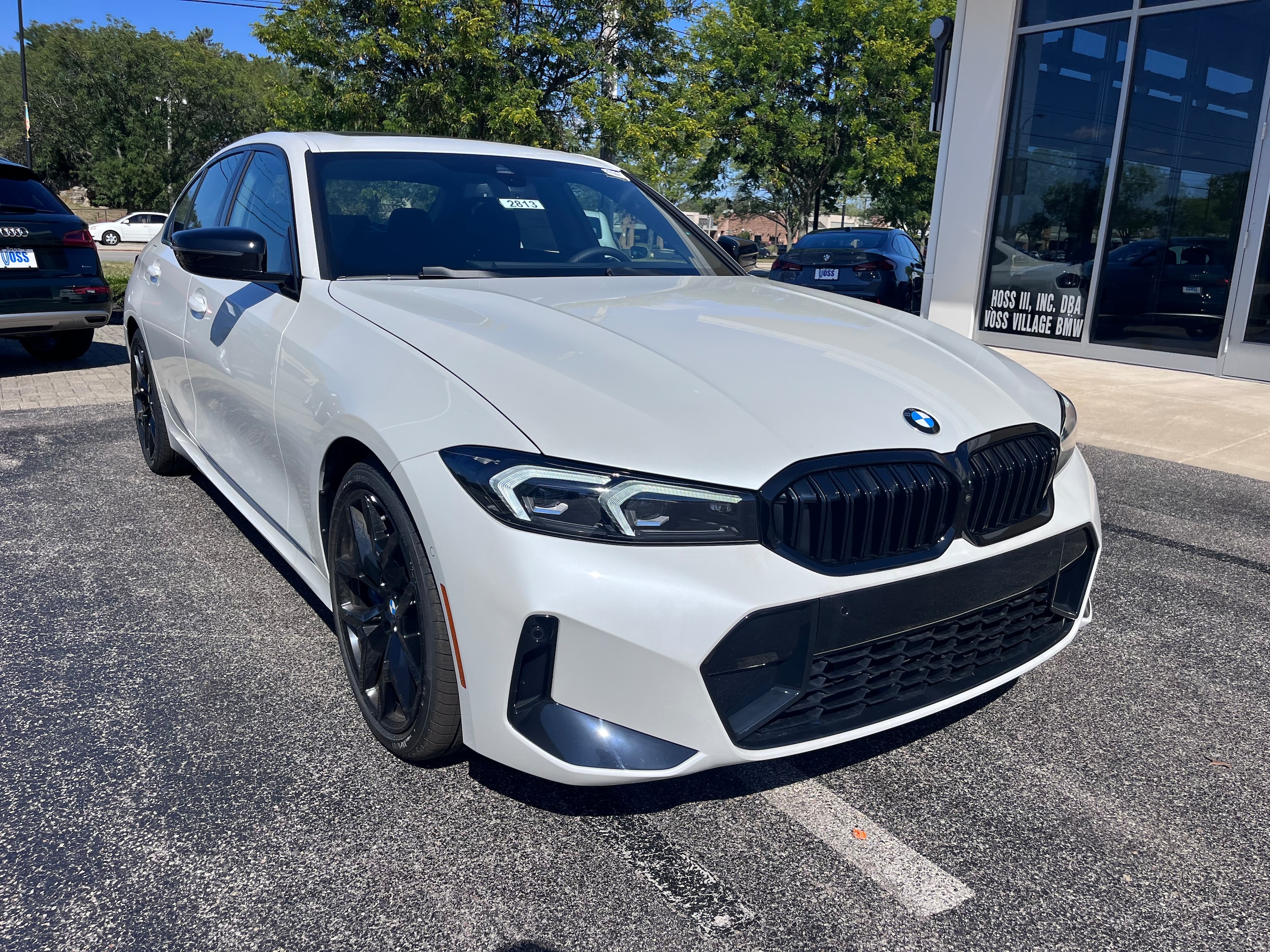 2025 BMW 3 Series 330i's photo