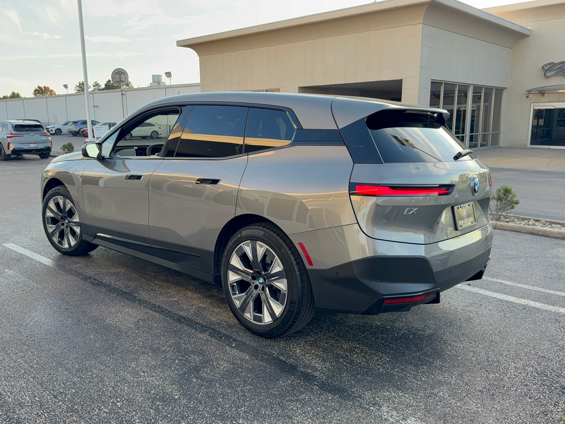 2024 BMW iX xDrive50, photo 6 of 12