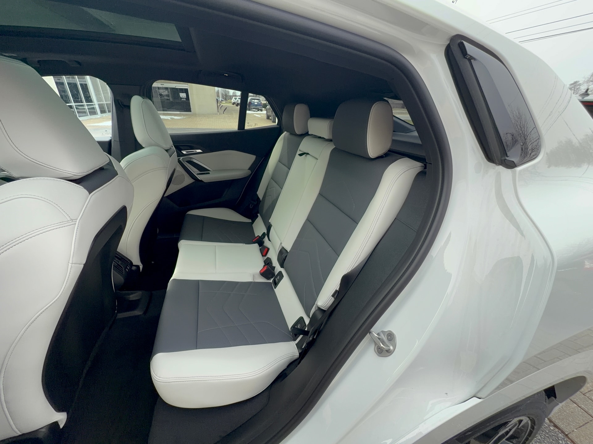2026 BMW X2 28i - Photo 18