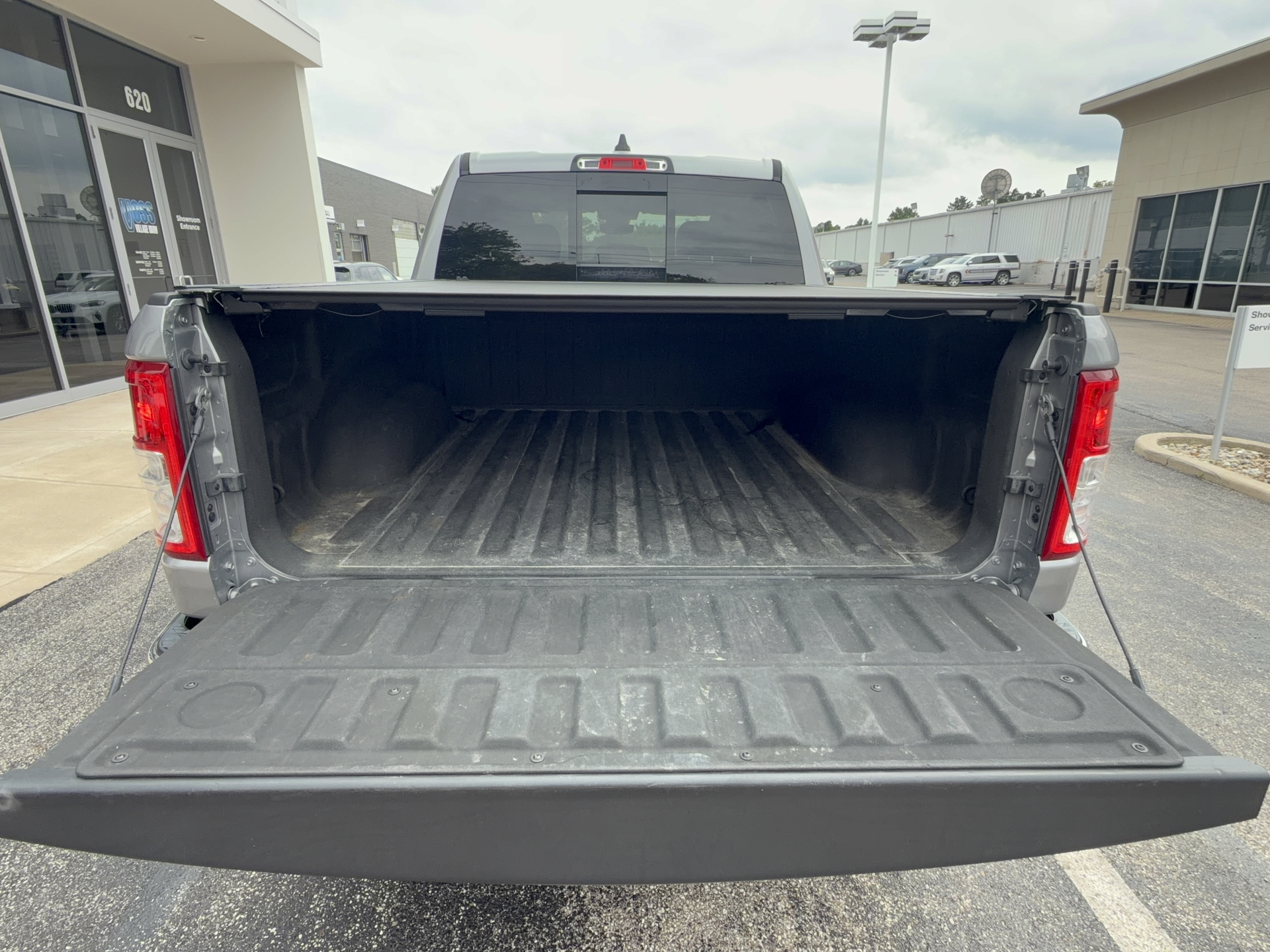 2021 Ram 1500 Big Horn, photo 5 of 12