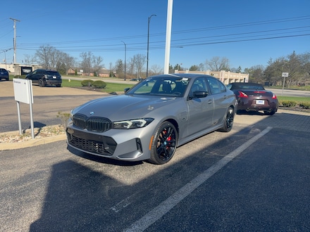 2023 BMW 330e xDrive 330e xDrive
