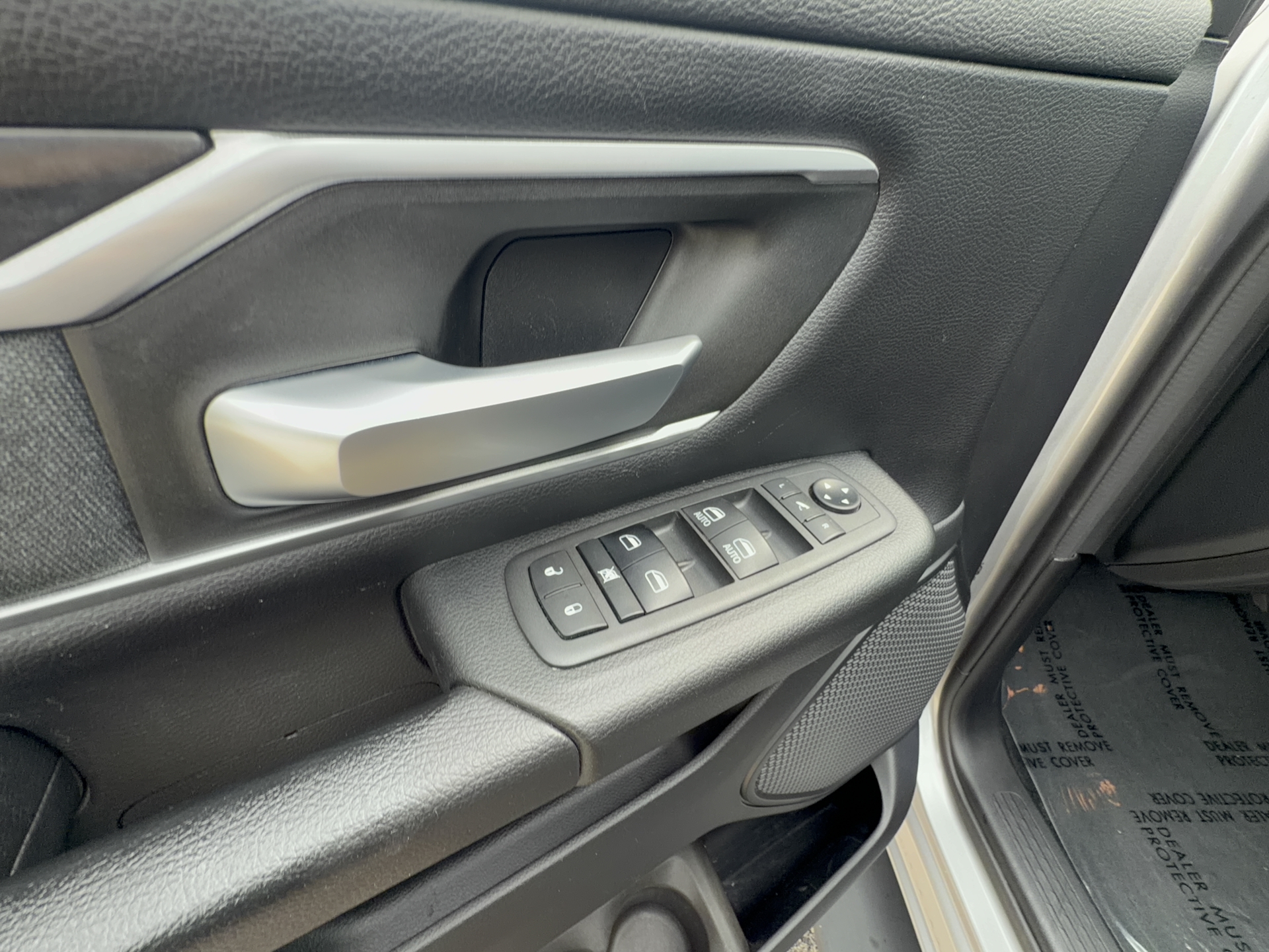 2021 Ram 1500 Big Horn, photo 8 of 12