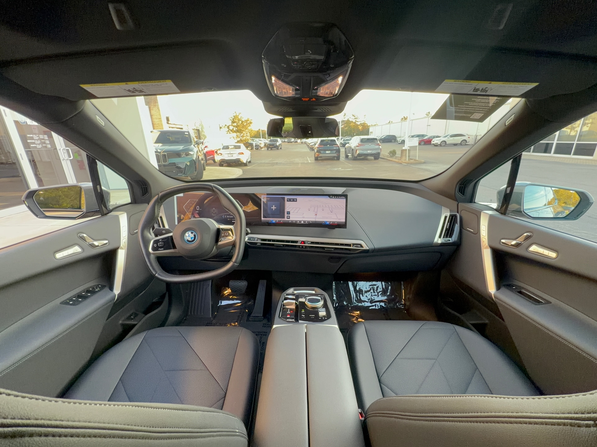 2024 BMW iX xDrive50, photo 10 of 12
