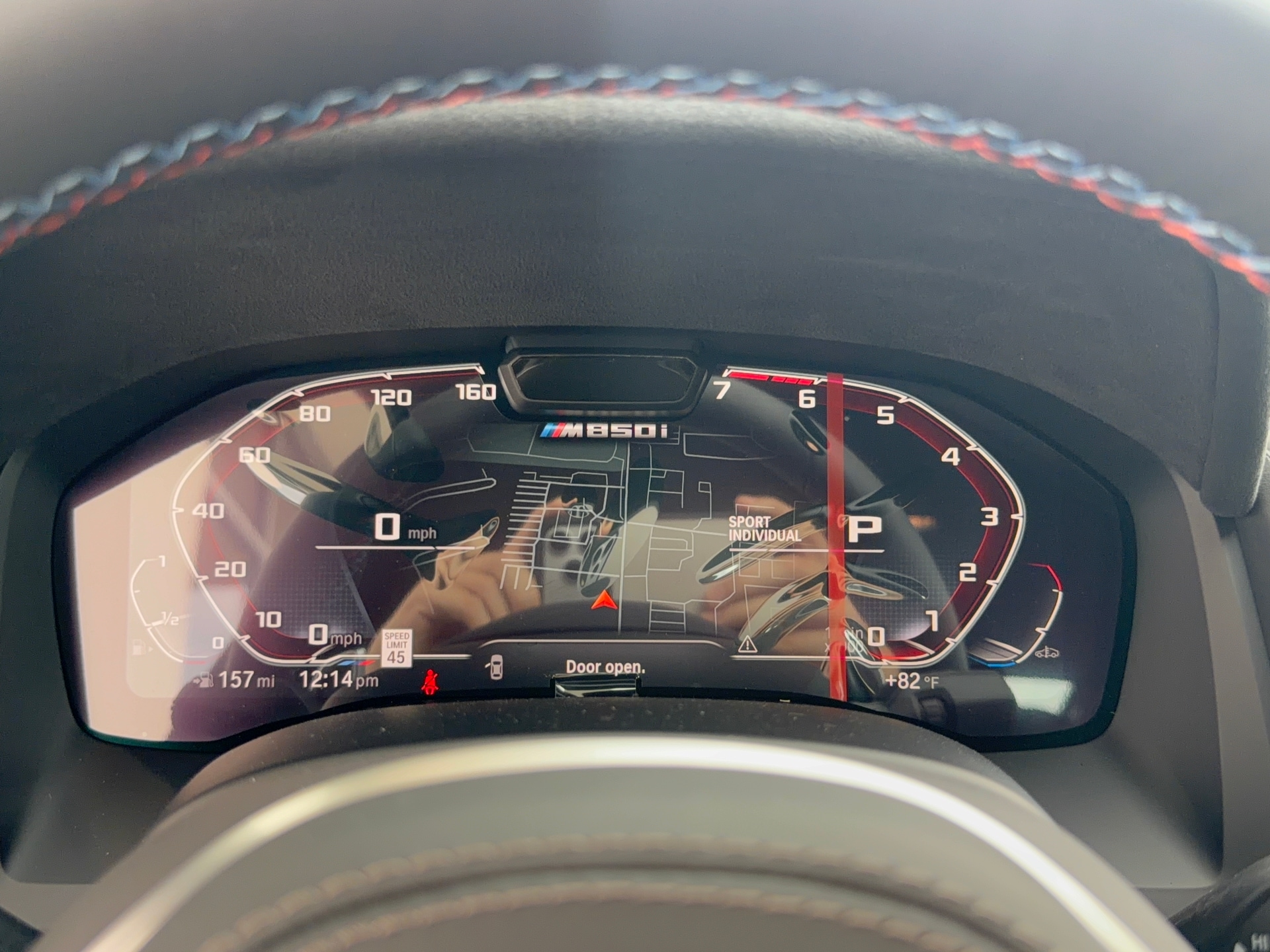 2026 BMW 8 Series M850i - Photo 18
