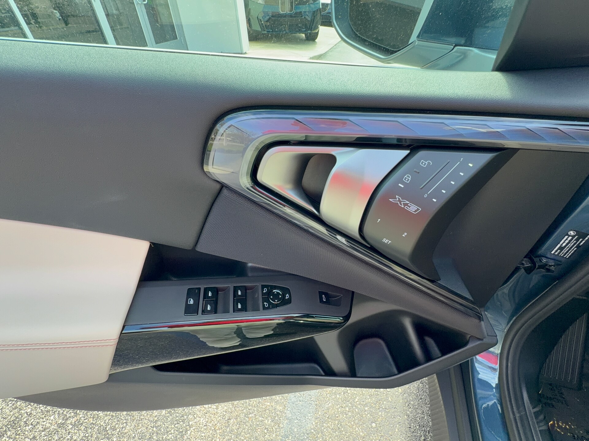 2026 BMW X3 30 xDrive, photo 8 of 12