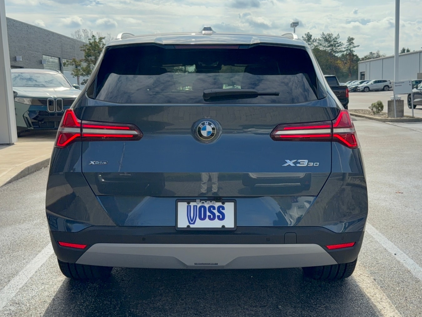 2026 BMW X3 30 xDrive, photo 3 of 12