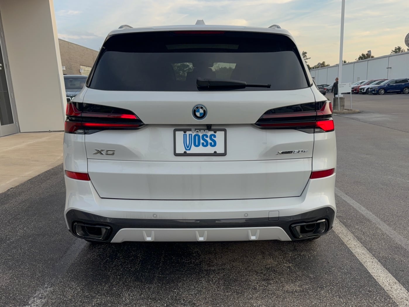 2026 BMW X5 xDrive50e, photo 3 of 12