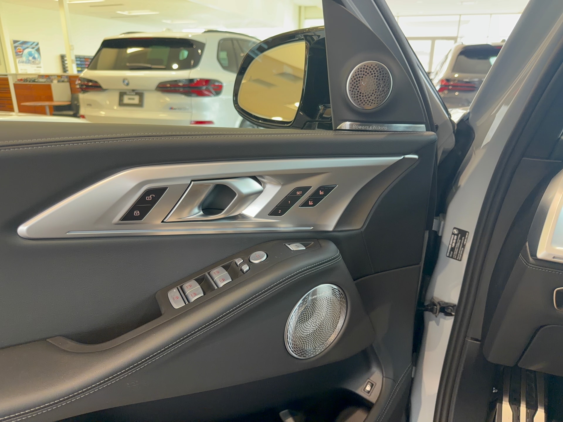 2026 BMW XM Base - Photo 11