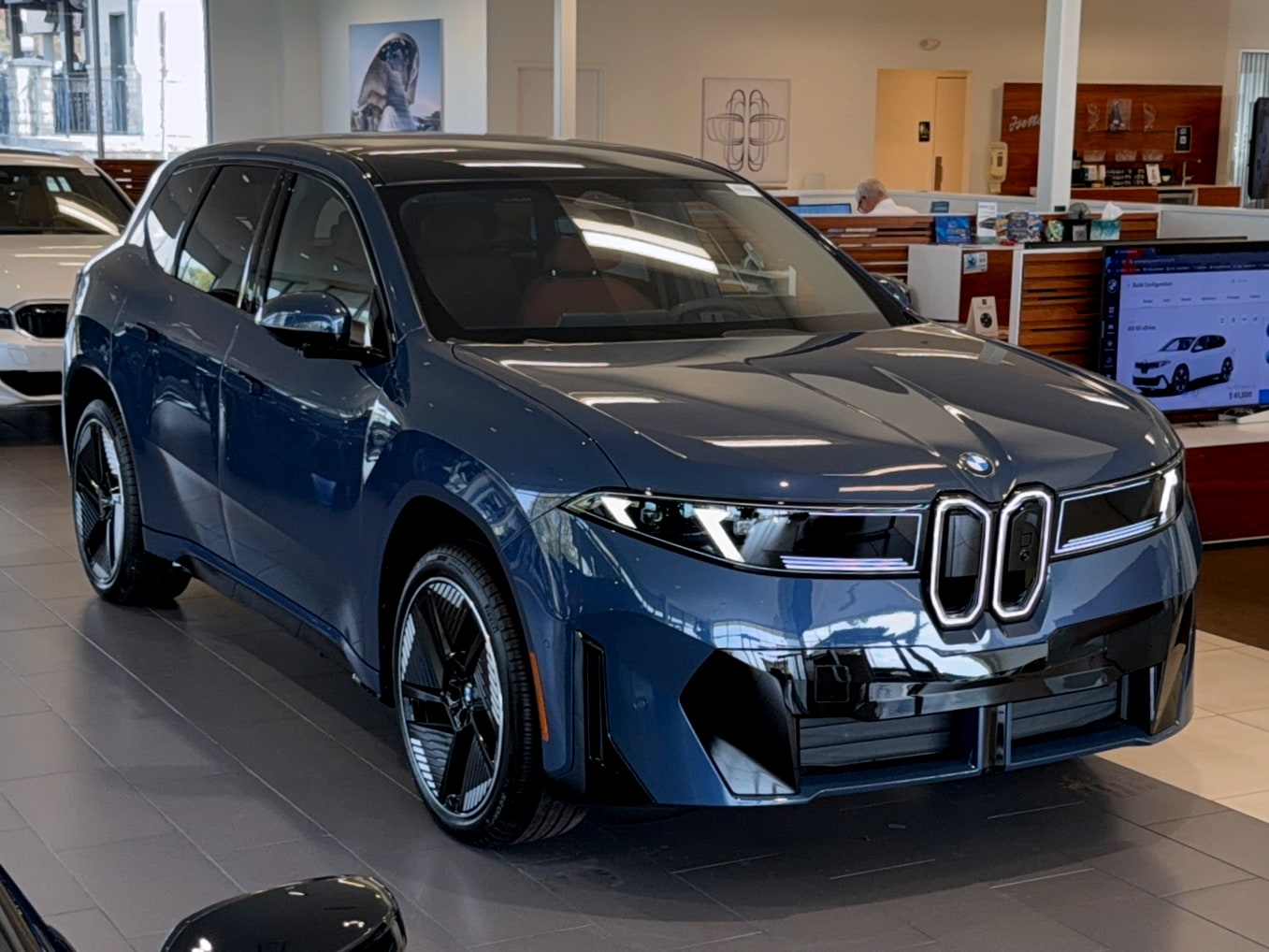 2027 BMW iX3 50 xDrive, photo 4 of 12