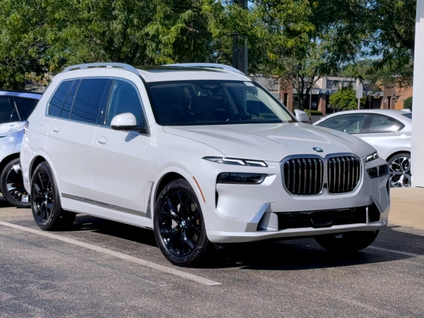 2023 BMW X7 xDrive40i, photo 4 of 12
