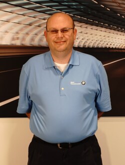 Service Staff | Voss Village BMW