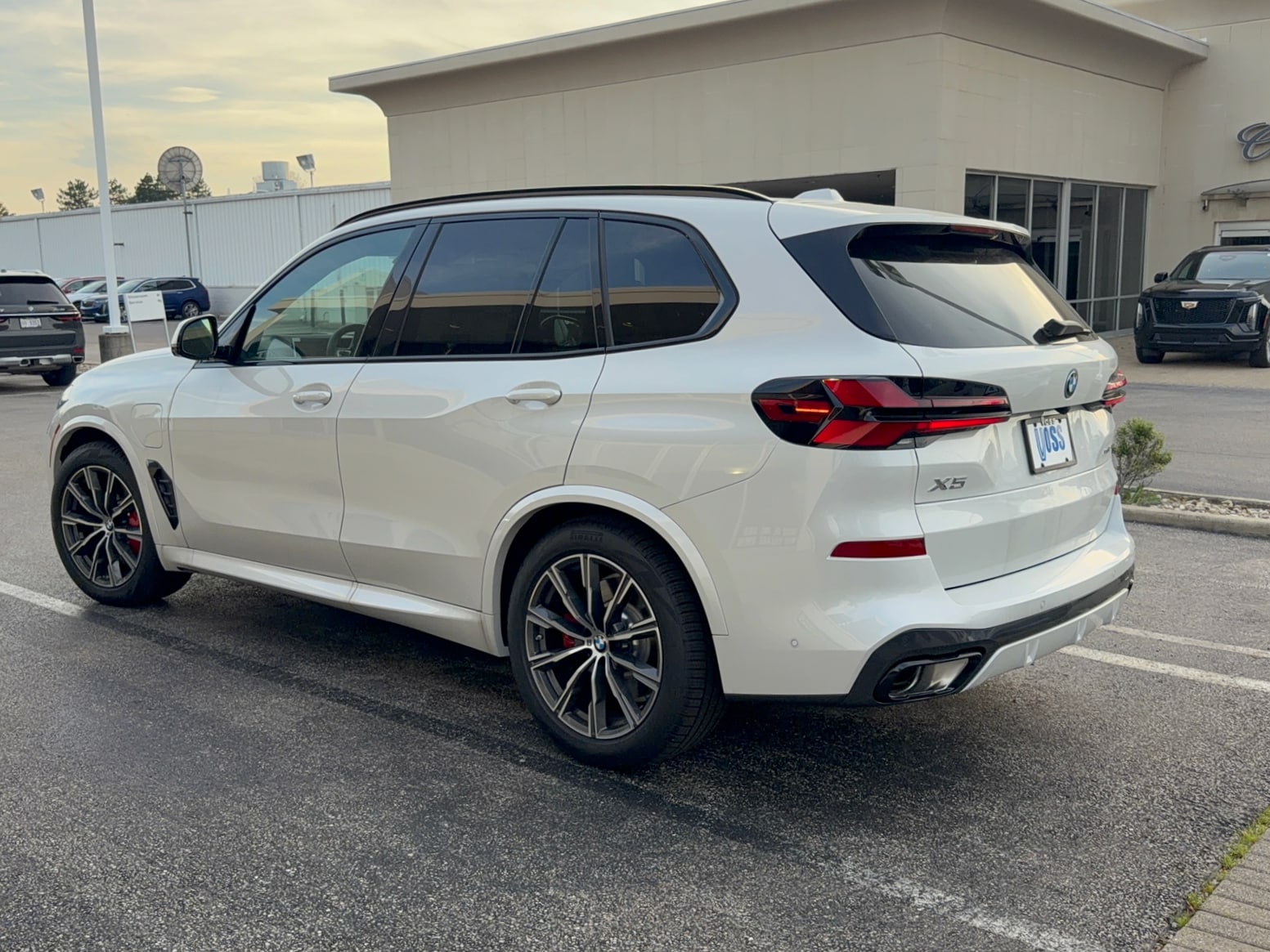 2026 BMW X5 xDrive50e, photo 8 of 12