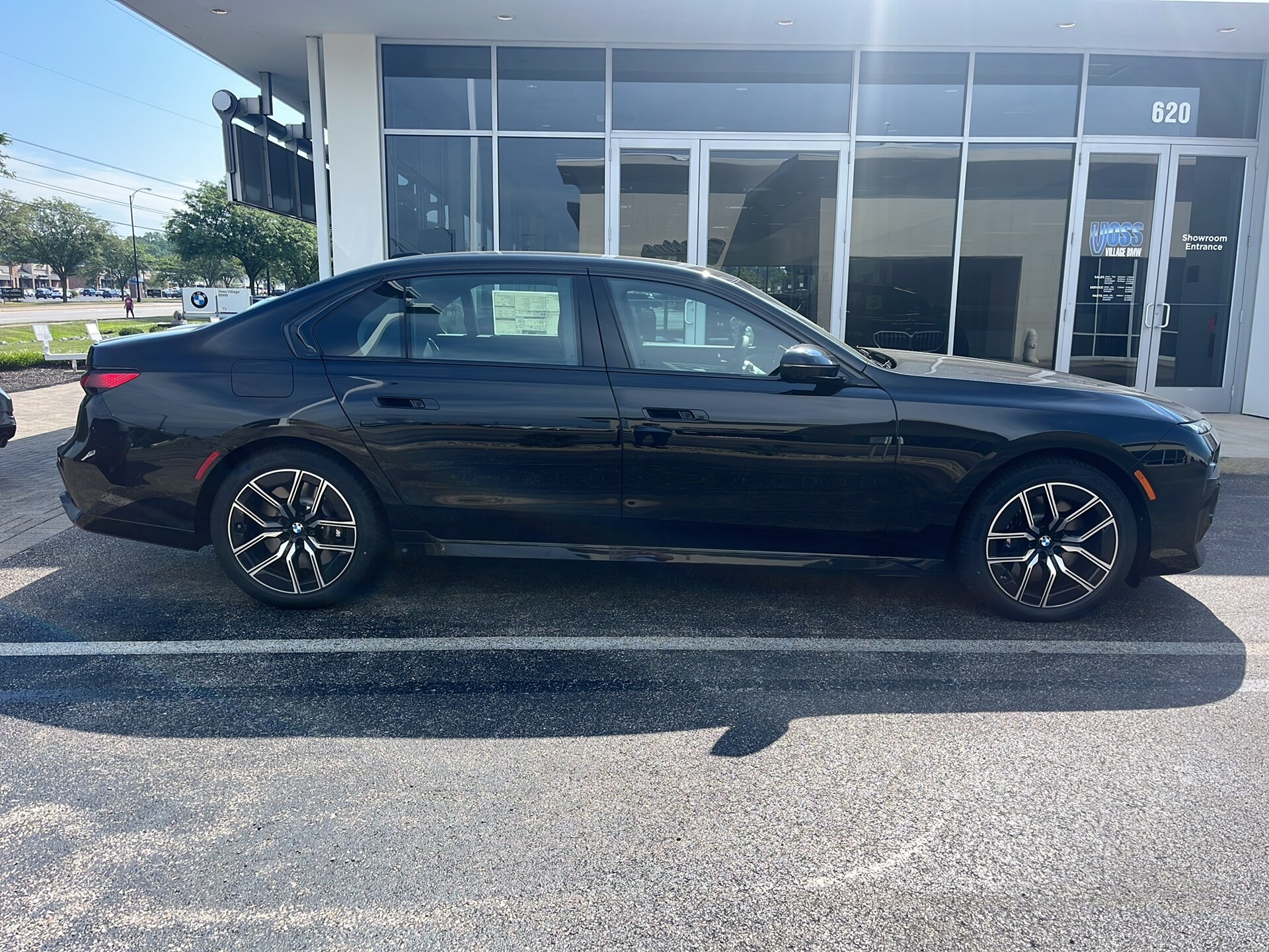 2025 Bmw 760i xDrive photo 2