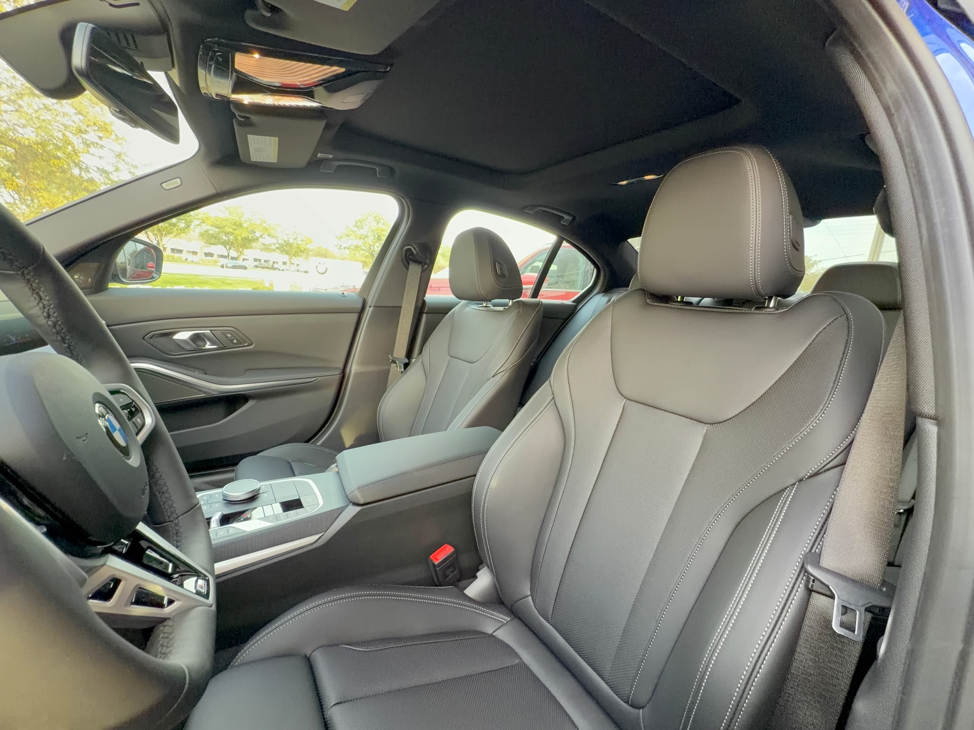 2026 BMW 330i NA xDrive xDrive NA, photo 11 of 12