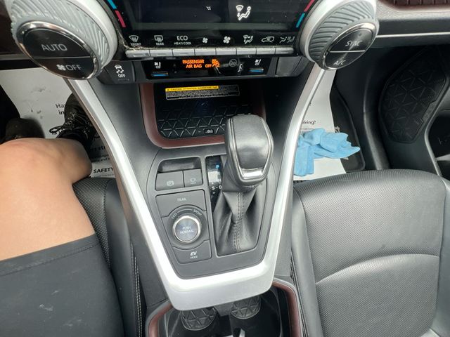 2020 Toyota RAV4 Limited - Photo 26