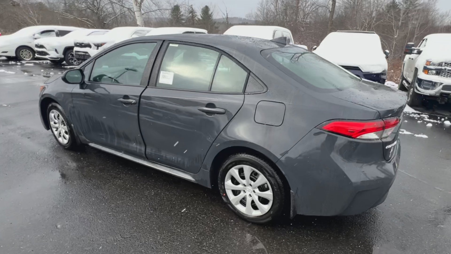 2026 Toyota Corolla LE photo 2