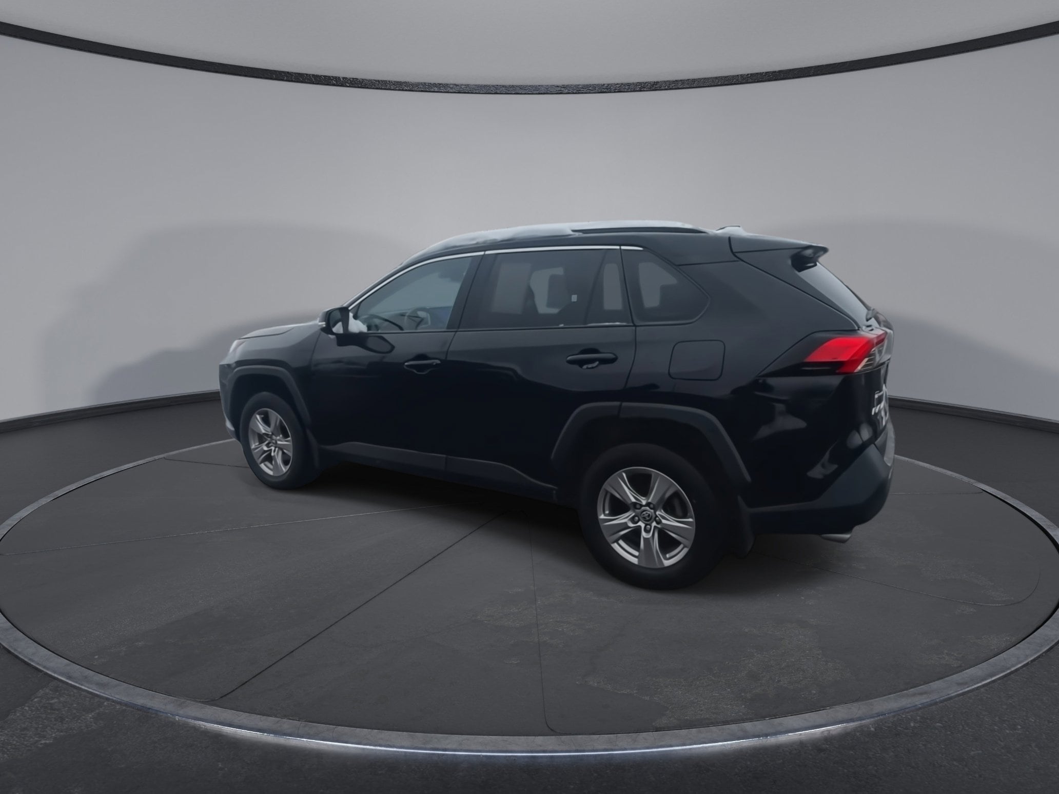 2023 Toyota RAV4 XLE's photo