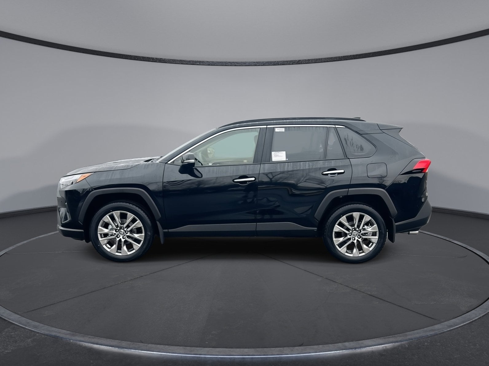 2025 Toyota RAV4 Limited's photo