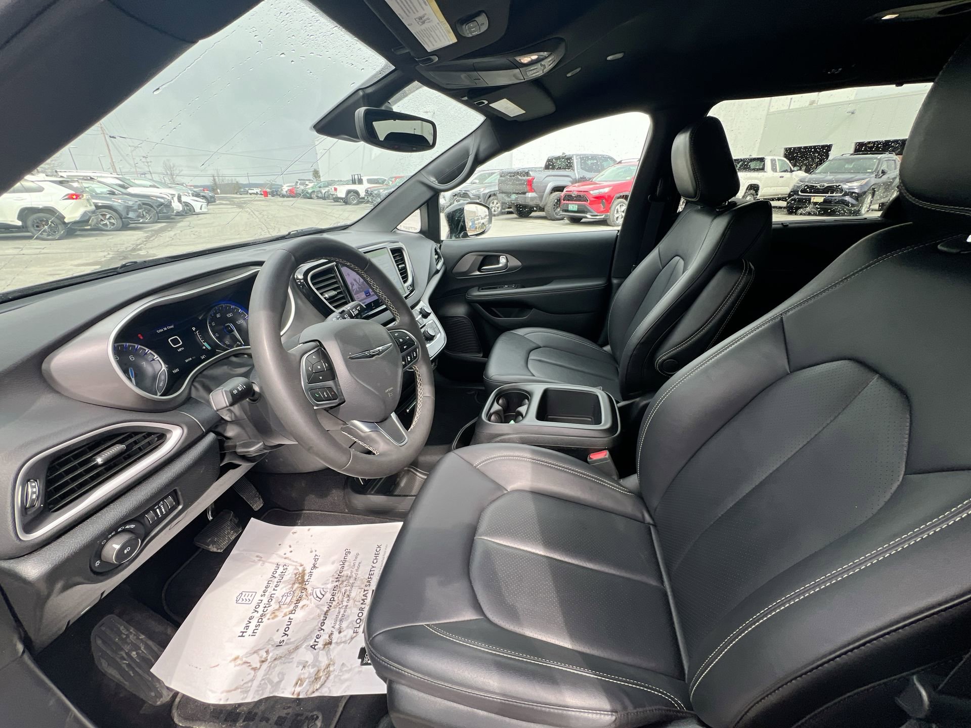 2025 Chrysler Pacifica Select - Photo 20