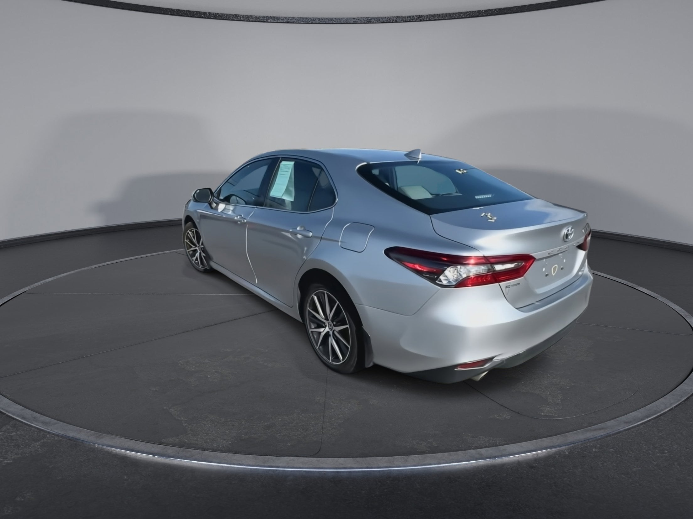 Used 2022 Toyota Camry XLE with VIN 4T1F31AK7NU586604 for sale in Berlin, VT