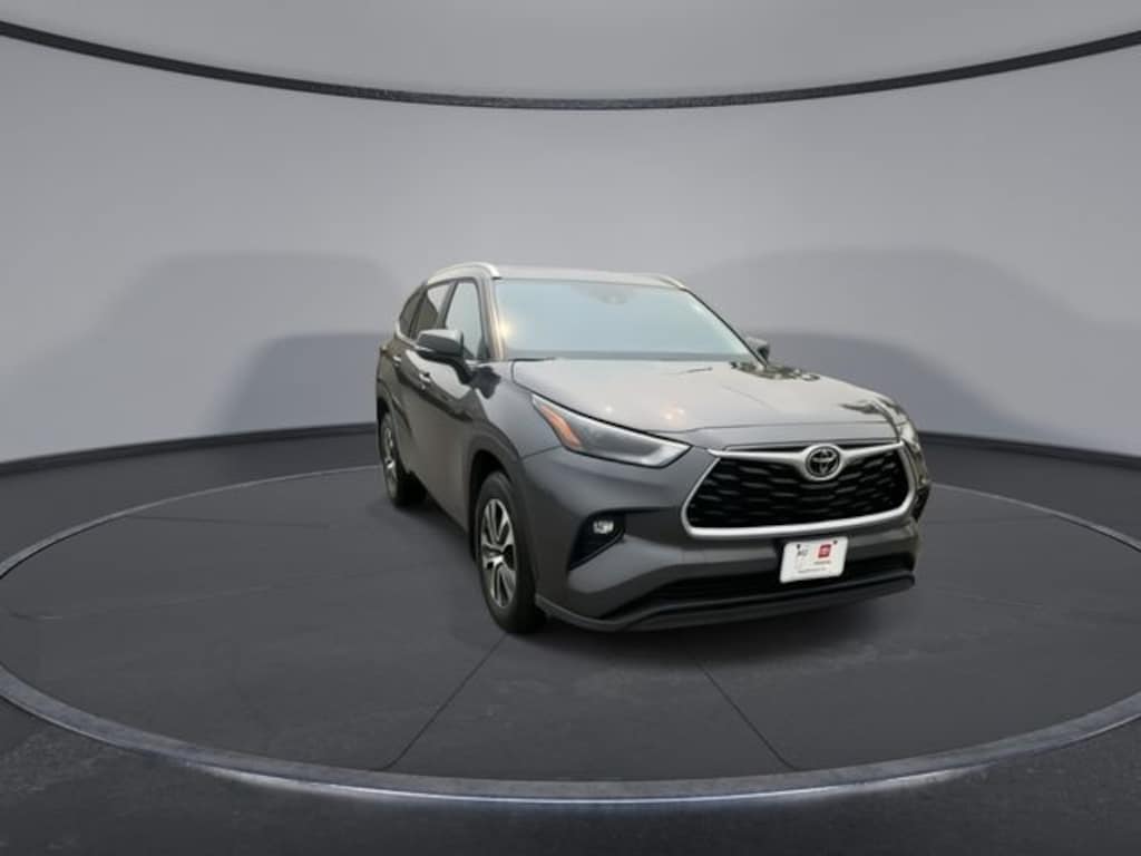 Used 2023 Toyota Highlander SUV